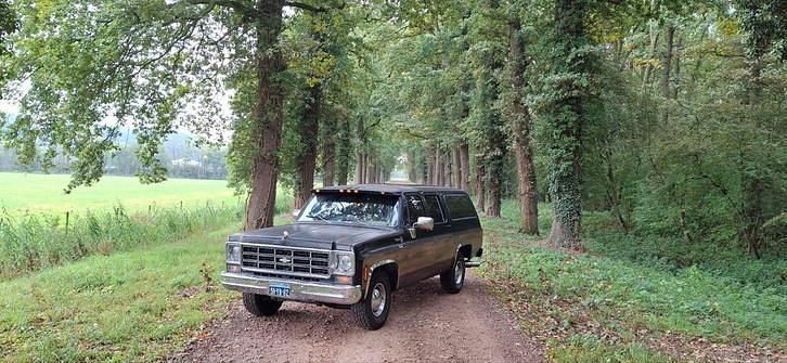 Gebruikt 1974 Chevrolet Suburban SUV | € 11.499 - Afbeelding 1/1