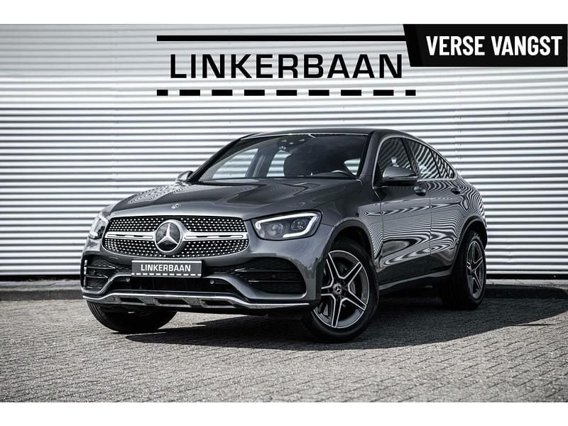 Grijs Gebruikt 2020 Mercedes 200 AMG Coupé | € 45.945 (Eerlijke prijs) - Afbeelding 1/3
