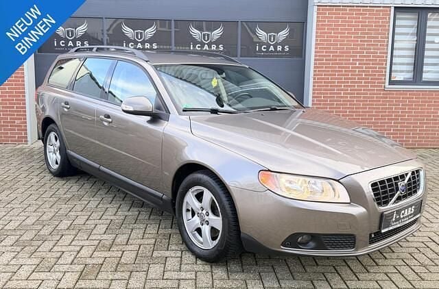 Grijs Occasion 2008 Volvo V70 Kinetic Stationwagen | € 9.750 (Duur) - Afbeelding 1/4