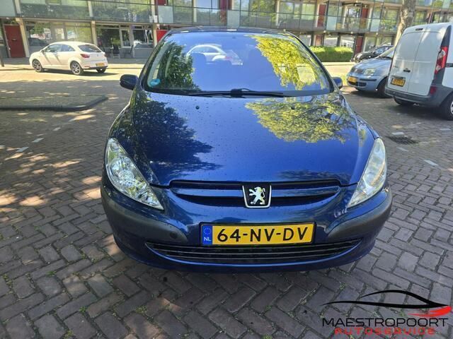 Blauw Gebruikt 2004 Peugeot 307 Hatchback | € 1.499 (Eerlijke prijs) - Afbeelding 1/4