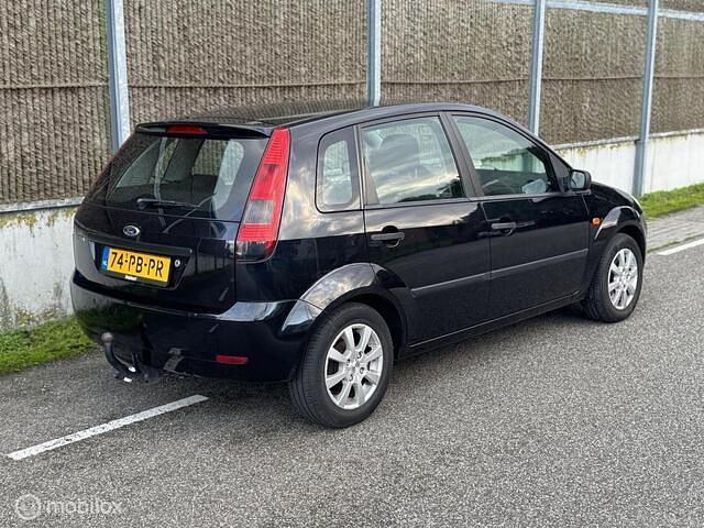 Occasion Ford Fiesta Ambiente 80 PK (58 kW) 2004 Zwart Hatchback