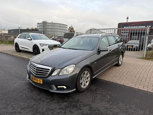 Grijs Gebruikt 2011 Mercedes 200 Avantgarde Stationwagen | € 4.450 (Super prijs) - Afbeelding 1/4