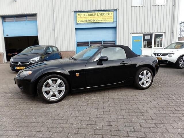 Zwart Gebruikt 2006 Mazda MX5 Touring Cabriolet | € 8.745 (Eerlijke prijs) - Afbeelding 1/4