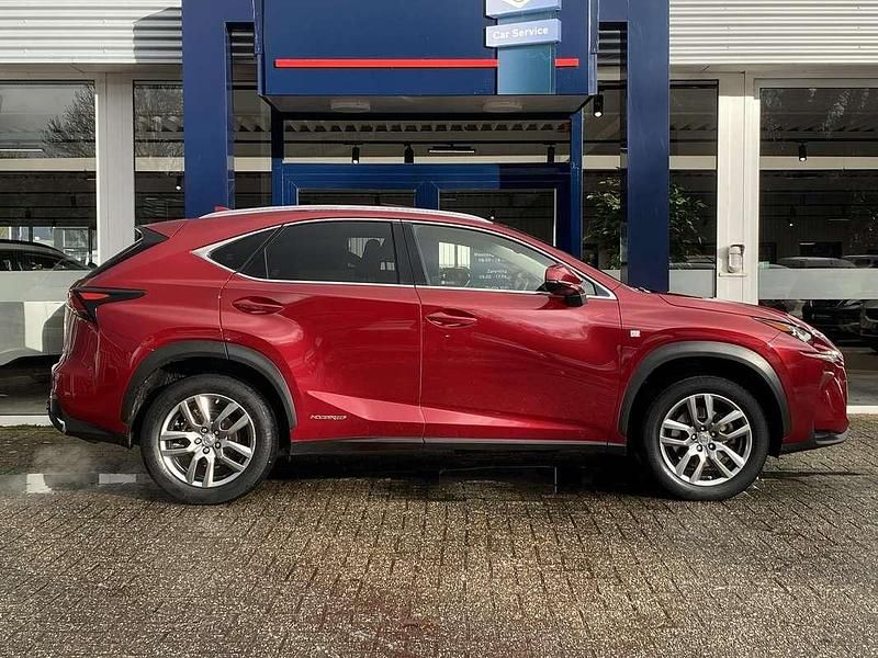 Occasion Lexus NX300h 197 PK (144 kW) 2015 Rood SUV