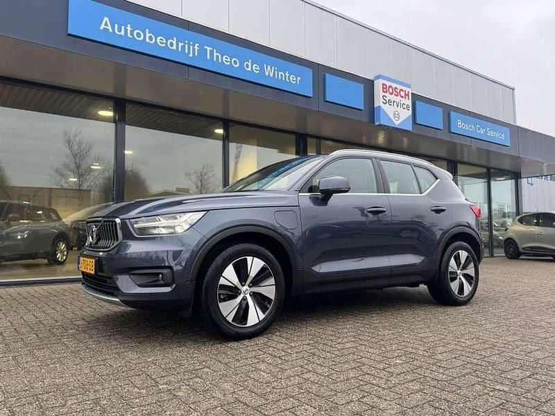 Blauw (metallic) Gebruikt 2020 Volvo XC40 Business Edition SUV | € 26.995 (Goede deal) - Afbeelding 1/4