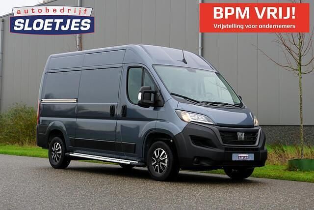 Grijs Gebruikt 2023 Fiat Ducato Van | € 28.500 (Eerlijke prijs) - Afbeelding 1/4