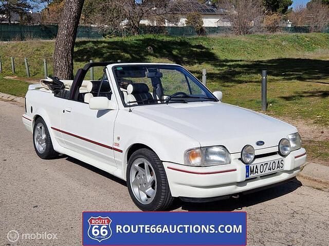 Zwart Gebruikt 1989 Ford Escort Cabriolet | € 5.500 - Afbeelding 1/4