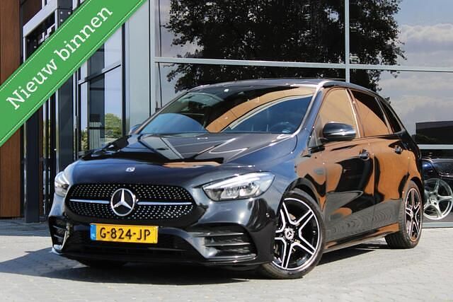 Zwart Gebruikt 2019 Mercedes B180 Business MPV | € 22.950 (Eerlijke prijs) - Afbeelding 1/4
