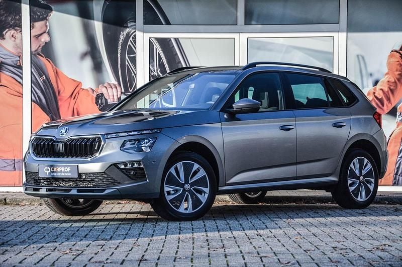 Grijs Gebruikt 2024 Skoda Kamiq Selection SUV | € 32.950 (Super prijs) - Afbeelding 1/4