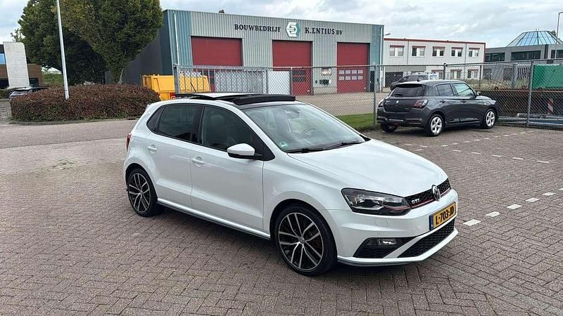 Gebruikt 2015 VW Polo GTI Sedan | € 11.250 (Goede deal) - Afbeelding 1/4
