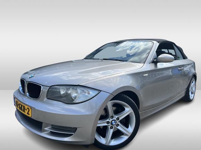 Grijs, metallic lak Gebruikt 2008 BMW 125 Cabriolet Executive Cabriolet | € 6.950 - Afbeelding 1/4