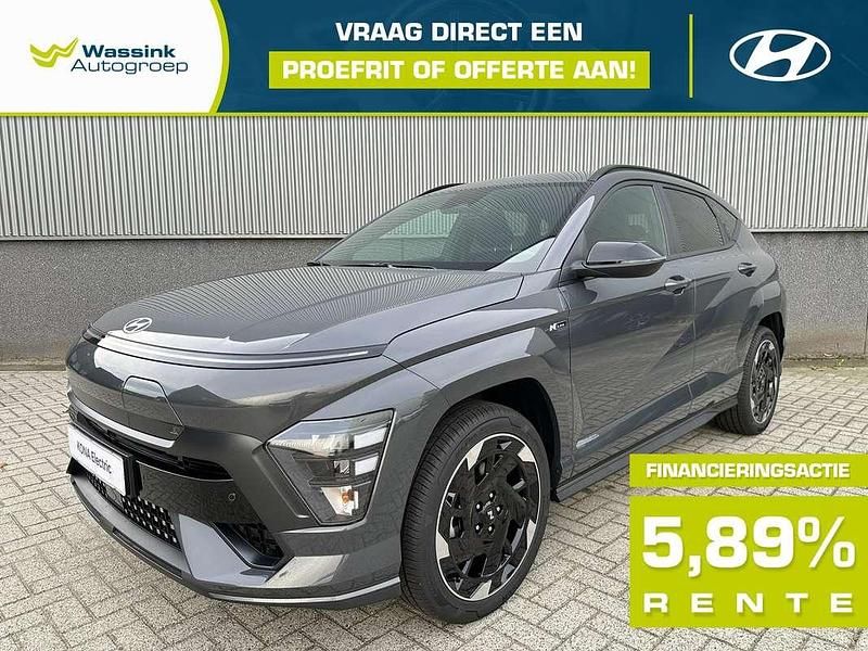 Ecotronic gray (grijs metallic) Occasion 2024 Hyundai Kona Edition SUV | € 37.940 (Iets duurder) - Afbeelding 1/4