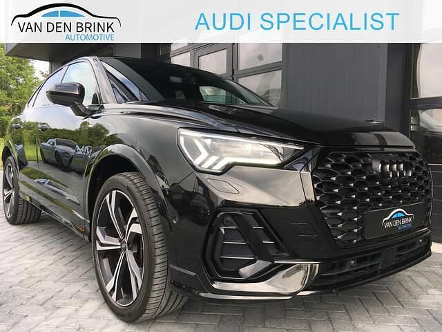 Zwart (metallic) Occasion 2021 Audi Q3 Sportback S-Line SUV | € 37.900 (Eerlijke prijs) - Afbeelding 1/4
