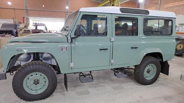 Groen Occasion 2000 Land Rover Defender Sedan | € 245.000 - Afbeelding 1/4