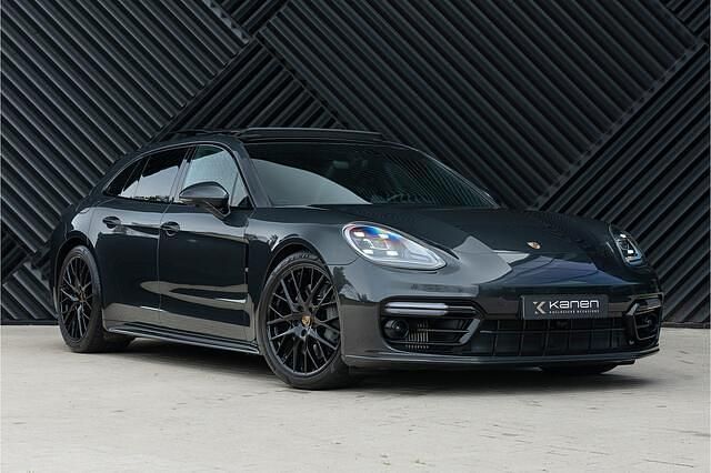 Grijs Gebruikt 2017 Porsche Panamera Sport Turismo Sedan | € 56.900 (Eerlijke prijs) - Afbeelding 1/4