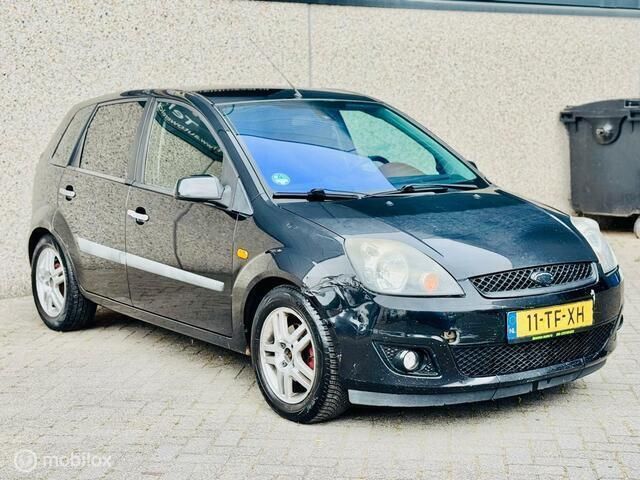 Occasion Ford Fiesta Style 69 PK (50 kW) 2006 Zwart Hatchback