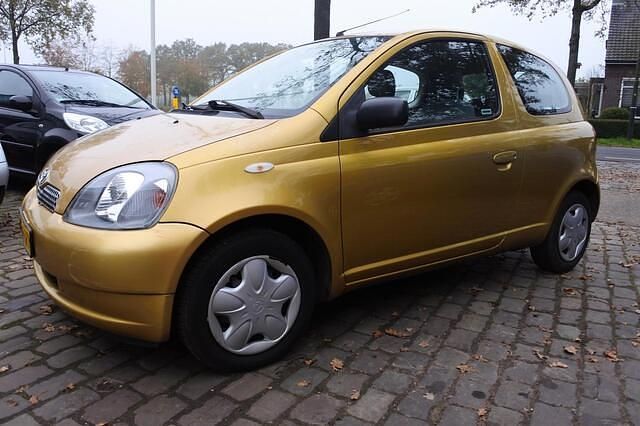 Geel Gebruikt 1999 Toyota Yaris Sol Hatchback | € 895 (Iets duurder) - Afbeelding 1/4