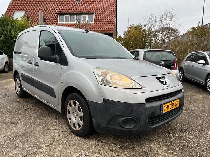 Gebruikt 2010 Peugeot Partner Van | € 1.199 (Eerlijke prijs) - Afbeelding 1/4