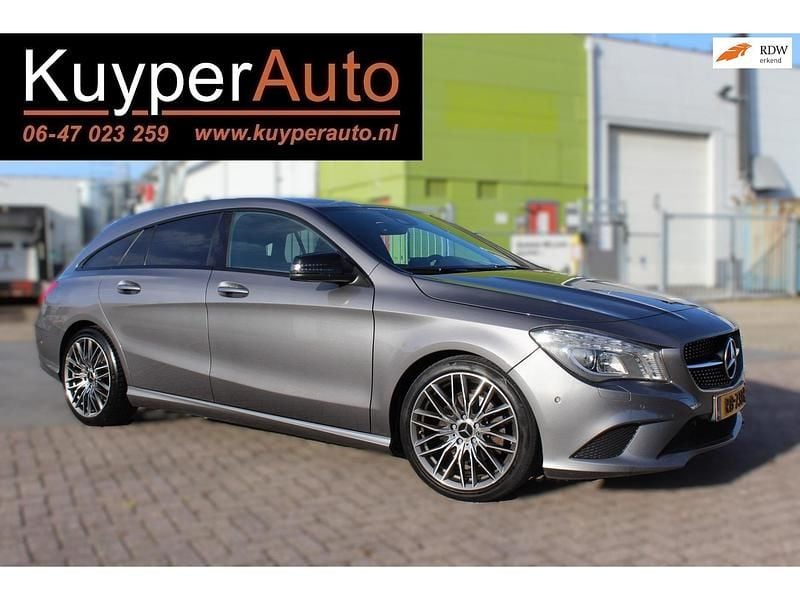 Grijs Gebruikt 2016 Mercedes CLA220 OrangeArt Edition Sedan | € 11.975 - Afbeelding 1/4