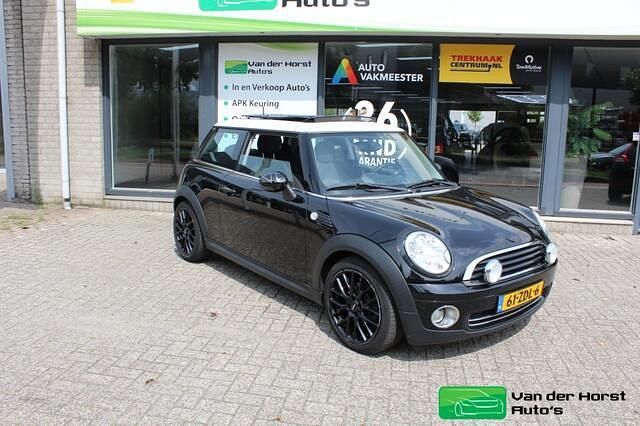 Zwart Gebruikt 2009 Mini ONE Pepper Hatchback | € 4.750 (Duur) - Afbeelding 1/4