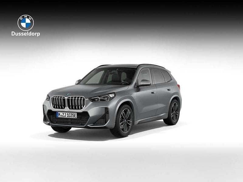 Grijs Nieuw 2025 BMW X1 M Sport SUV | € 66.739 (Eerlijke prijs) - Afbeelding 1/2