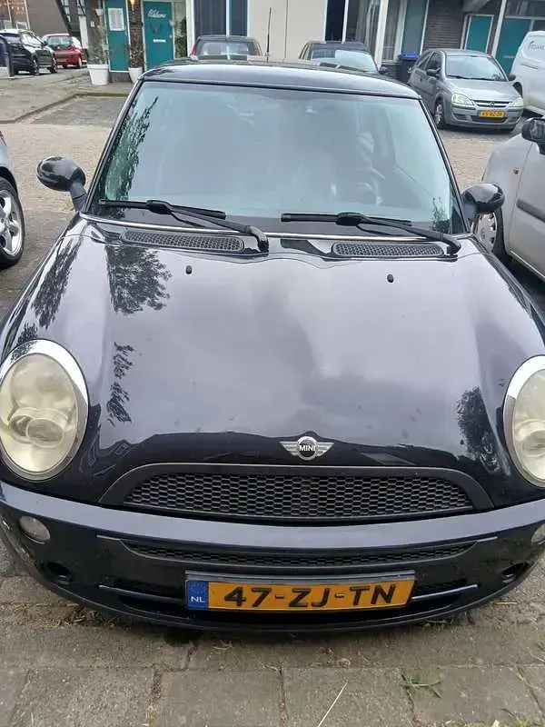Mini ONE 2006