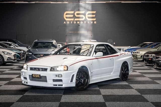 Wit Gebruikt 2001 Nissan Skyline Coupé | € 169.995 - Afbeelding 1/4