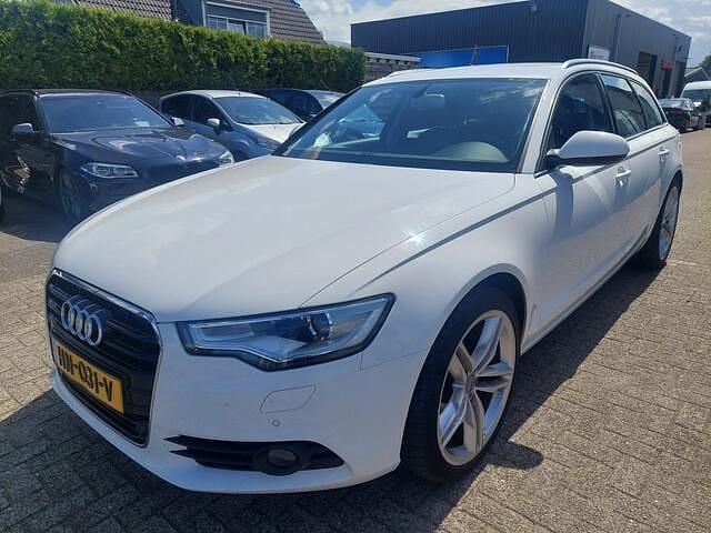 Wit, metallic lak Gebruikt 2012 Audi A6 Proline Stationwagen | € 8.950 (Eerlijke prijs) - Afbeelding 1/4