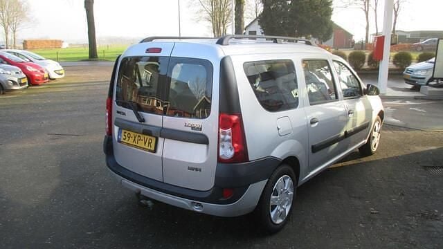 Occasion Dacia Logan MCV Lauréate 87 PK (63 kW) 2007 Grijs MPV