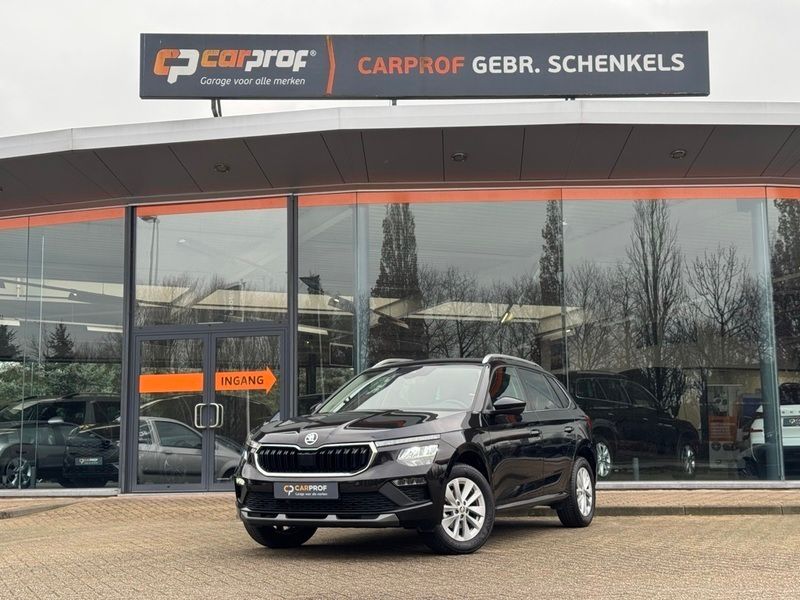 Zwart Gebruikt 2024 Skoda Kamiq Selection SUV | € 26.845 (Duur) - Afbeelding 1/4