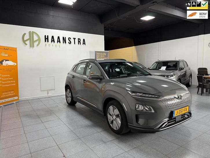 Grijs Gebruikt 2020 Hyundai Kona Comfort SUV | € 15.950 (Goede deal) - Afbeelding 1/4