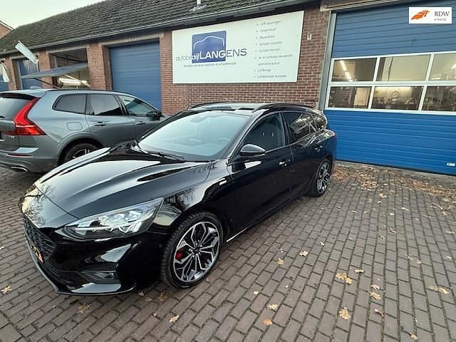 Zwart Gebruikt 2020 Ford Focus Business Edition Stationwagen | € 20.900 - Afbeelding 1/4