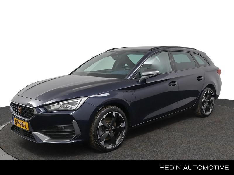 Blauw Gebruikt 2022 Cupra Leon VZ Stationwagen | € 26.950 (Goede deal) - Afbeelding 1/4
