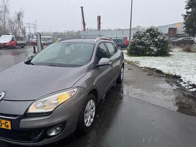 Occasion Renault Mégane GrandTour Expression 90 PK (66 kW) 2013 Grijs Stationwagen