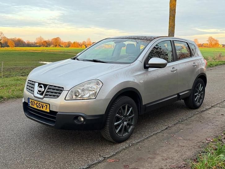 Grijs Gebruikt 2008 Nissan Qashqai Tekna SUV | € 5.150 (Eerlijke prijs) - Afbeelding 1/4