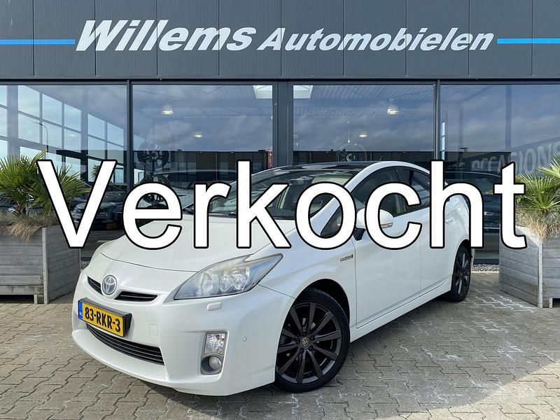 Wit Gebruikt 2011 Toyota Prius Business Edition Hatchback | € 9.550 (Eerlijke prijs) - Afbeelding 1/4