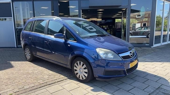 Gebruikt 2006 Opel Zafira Essentia | € 1.299 (Goede deal) - Afbeelding 1/4