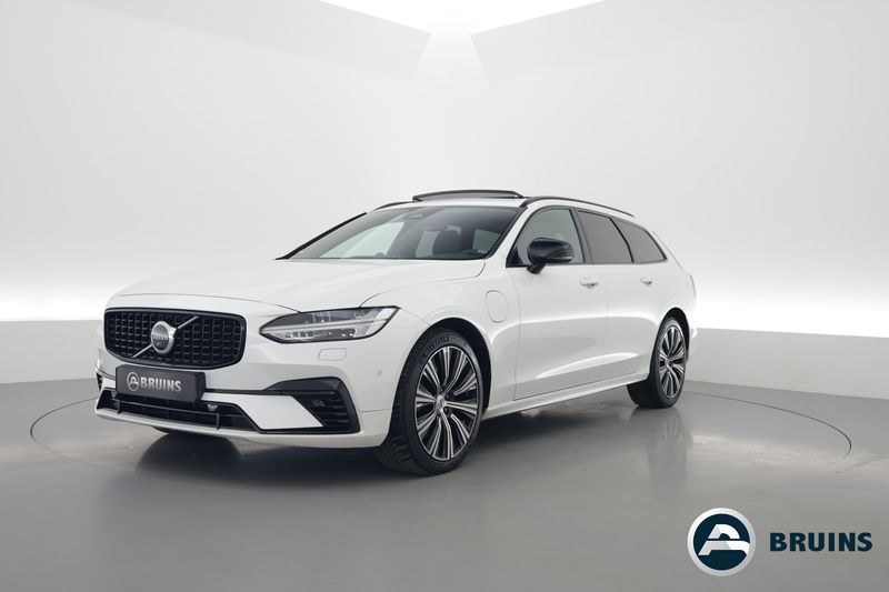 Wit Gebruikt 2022 Volvo V90 R-Design Stationwagen | € 47.750 (Iets duurder) - Afbeelding 1/4