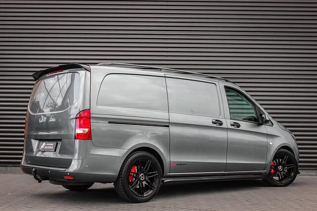Occasion Mercedes Vito AMG 215 PK (158 kW) 2019 Grijs (metallic) Van