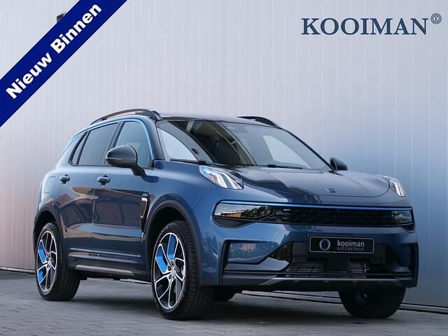 Blauw, metallic lak Nieuw 2025 Lynk & Co 01 SUV | € 34.495 (Eerlijke prijs) - Afbeelding 1/4