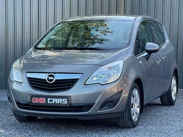 Grijs Gebruikt 2011 Opel Meriva Enjoy MPV | € 6.950 - Afbeelding 1/4