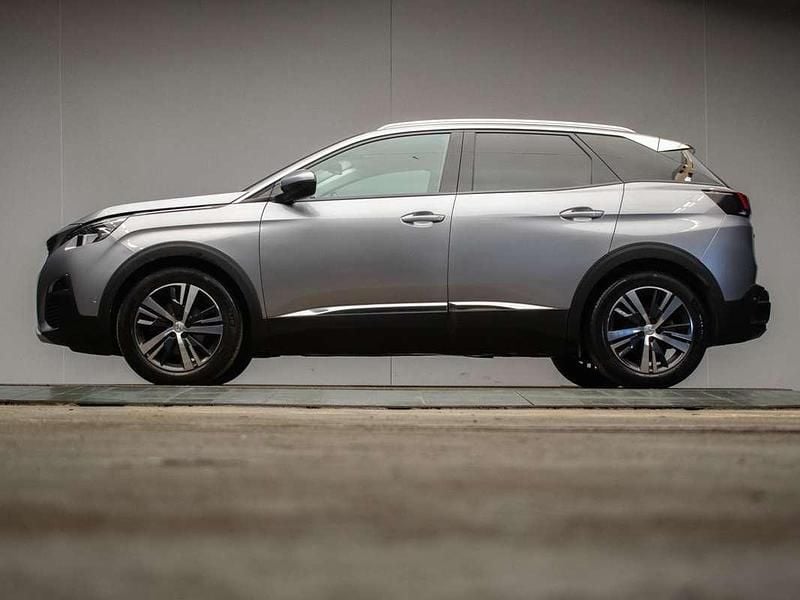 Grijs, metallic lak Gebruikt 2018 Peugeot 3008 Allure SUV | € 17.445 (Eerlijke prijs) - Afbeelding 1/4