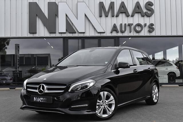 Zwart Gebruikt 2016 Mercedes B200 Urban MPV | € 16.950 (Eerlijke prijs) - Afbeelding 1/4