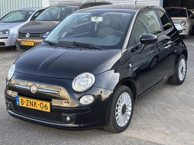 Zwart Gebruikt 2009 Fiat 500 Lounge Hatchback | € 3.750 (Eerlijke prijs) - Afbeelding 1/4