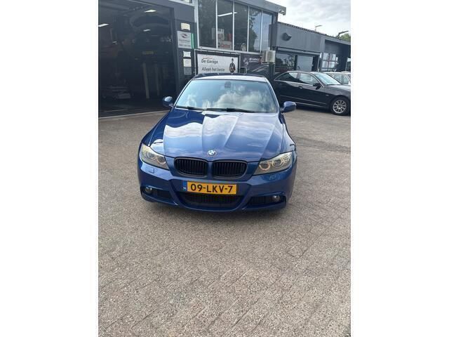 Blauw Gebruikt 2010 BMW 318 M Sport Sedan | € 8.950 (Eerlijke prijs) - Afbeelding 1/4