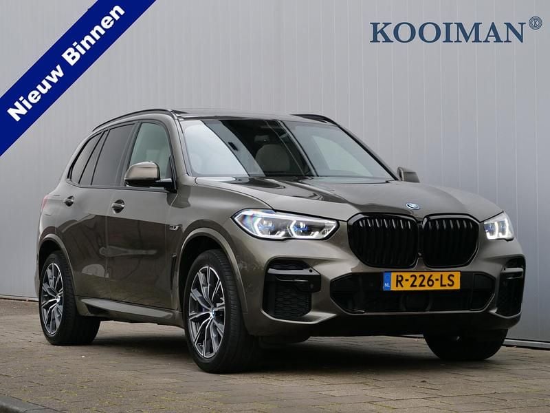 Groen (metallic) Gebruikt 2021 BMW X5 Executive SUV | € 54.950 (Super prijs) - Afbeelding 1/4