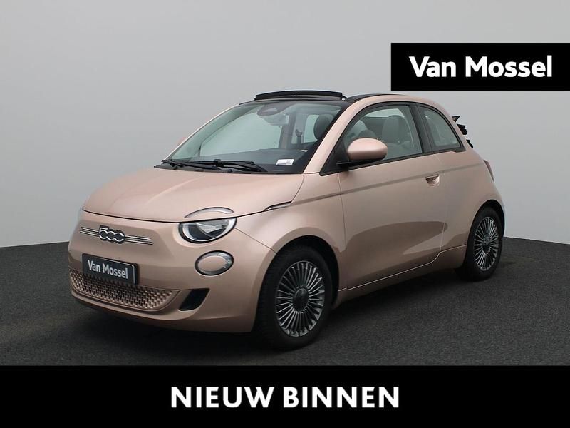 Gebruikt 2022 Fiat 500e Icon Cabriolet | € 18.900 (Super prijs) - Afbeelding 1/4