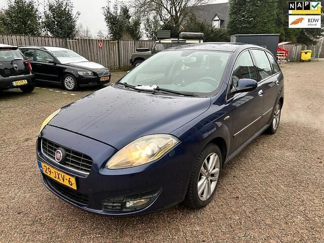 Blauw Occasion 2009 Fiat Croma Hatchback | € 1.250 (Super prijs) - Afbeelding 1/4