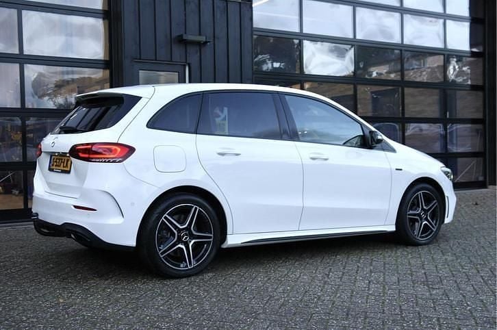 Occasion Mercedes B250e Business 218 PK (160 kW) 2020 Wit MPV