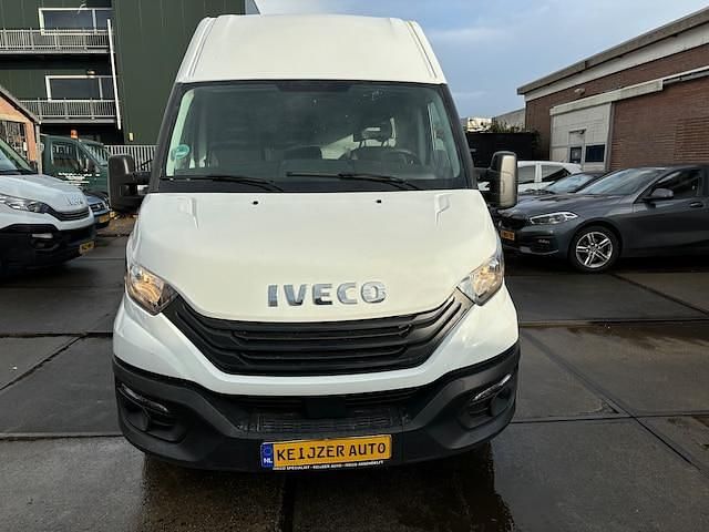 Occasion Iveco Daily 2022 Wit Sedan